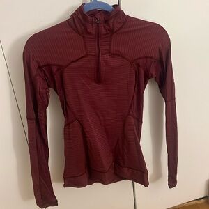 Maroon size 2 lululemon lightweight quarter zip workout shirt